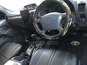 Toyota Land Cruiser Prado 2000 Blue