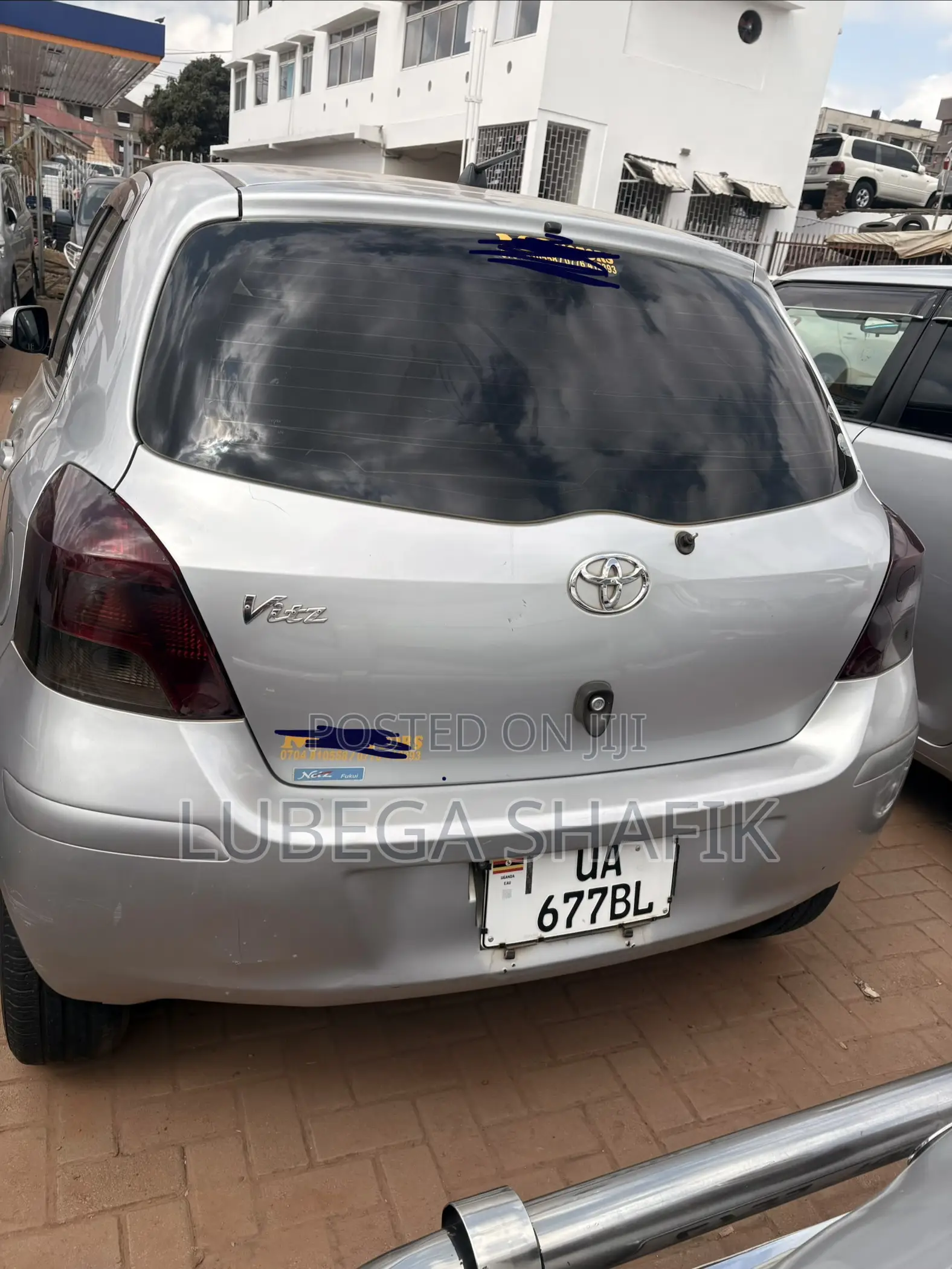 Toyota Vitz 2008 Silver