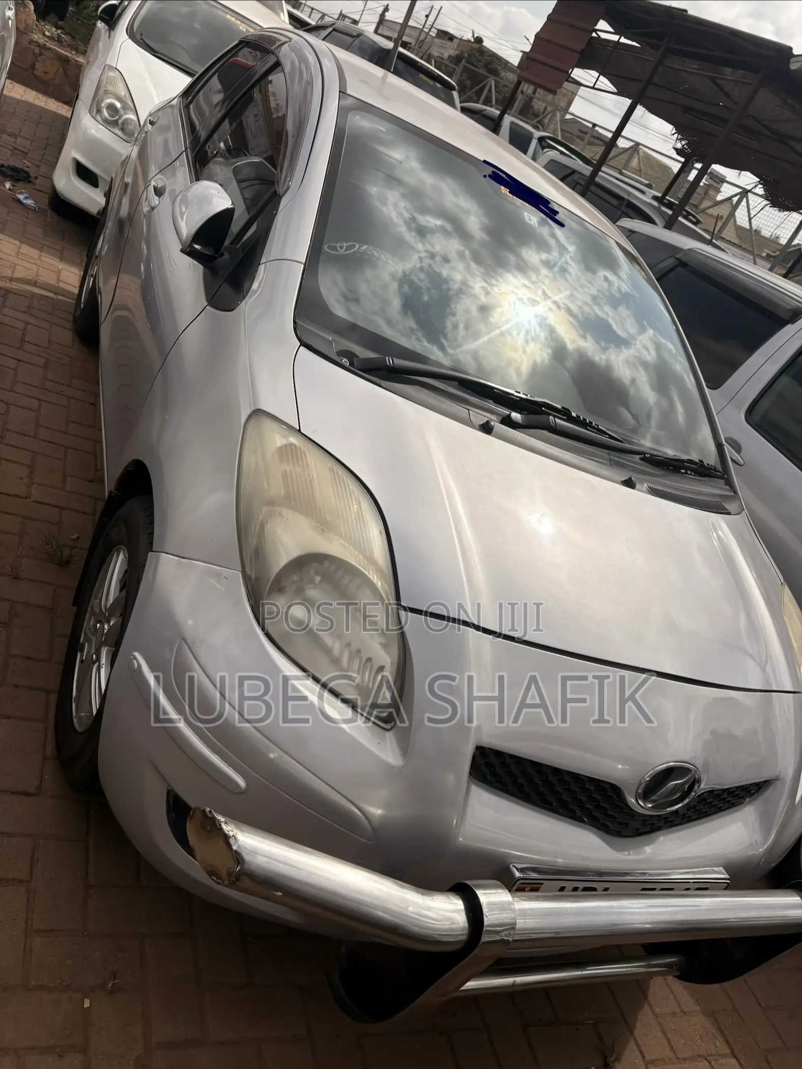 Toyota Vitz 2008 Silver
