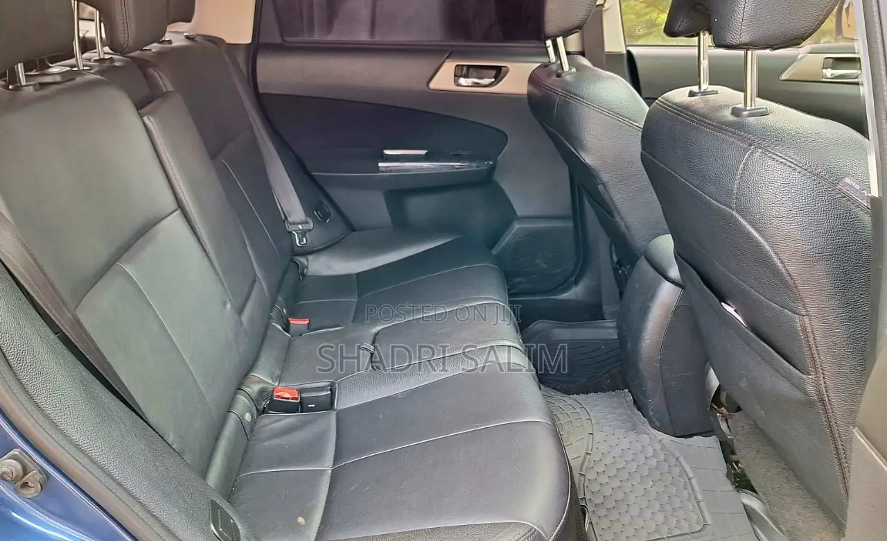 Subaru Forester 2011 Blue