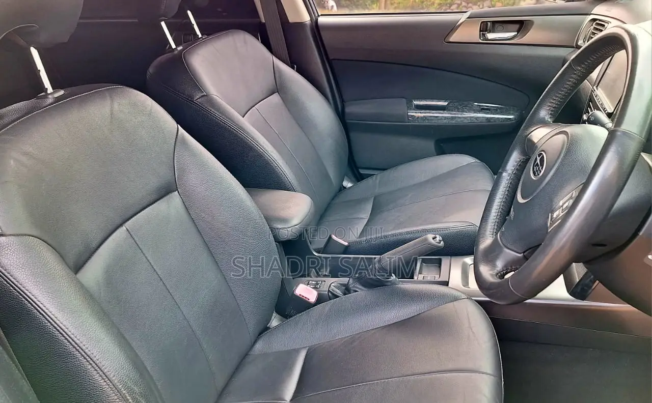 Subaru Forester 2011 Blue