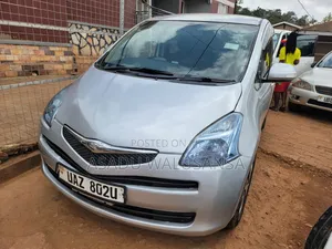 Toyota Ractis 2007 Gray