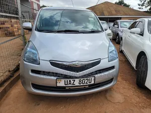 Toyota Ractis 2007 Gray