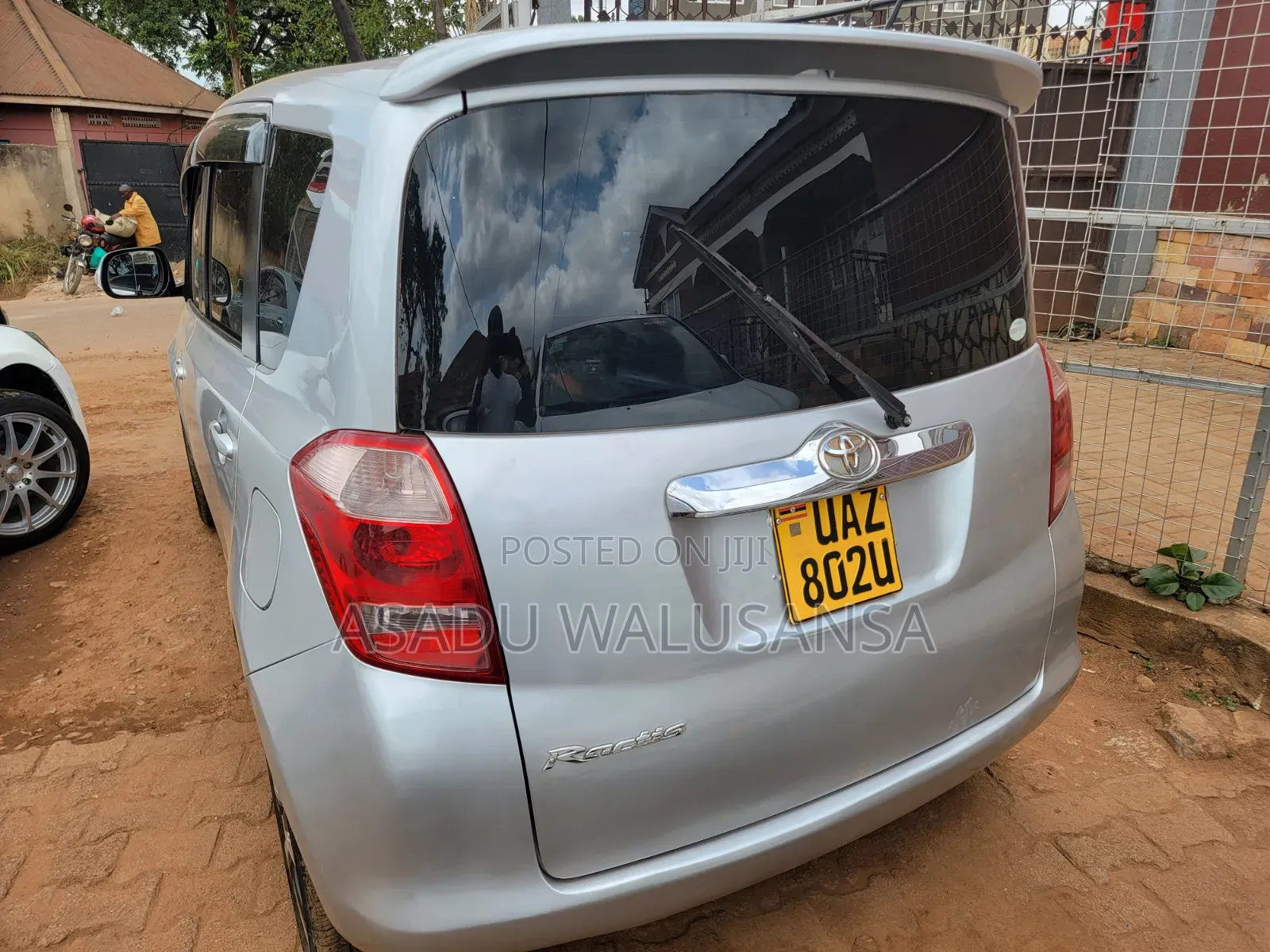 Toyota Ractis 2007 Gray