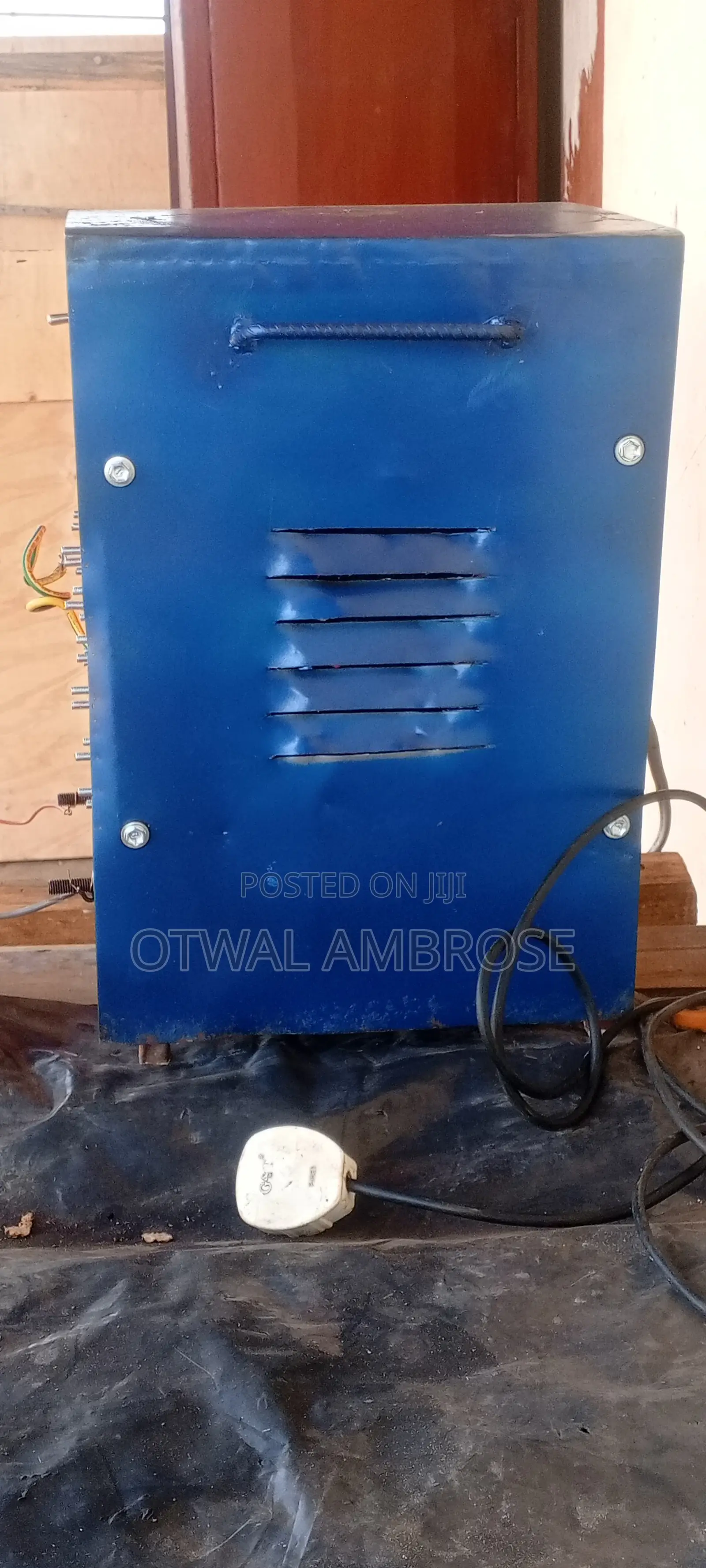 Accumulater Charging Machine