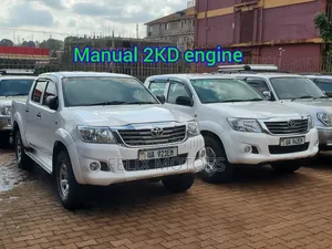 Toyota Hilux 2013 White