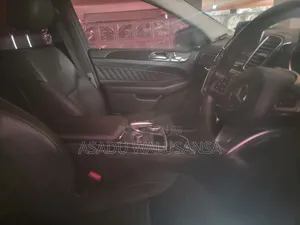 Mercedes-Benz GLE-Class 2018 White