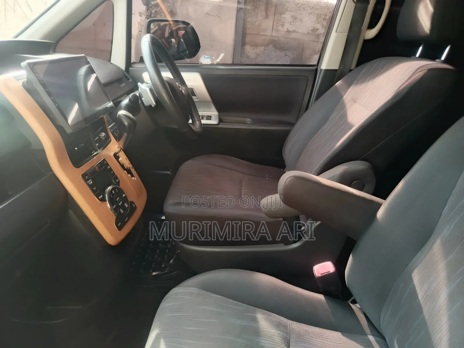 Toyota Noah 2011 Black