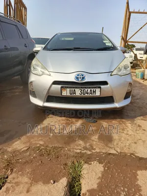 Toyota Aqua 2011 Silver