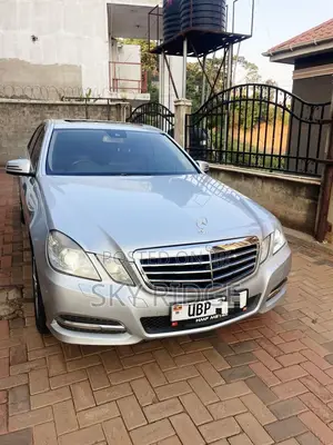 Mercedes-Benz E300 2009 Silver