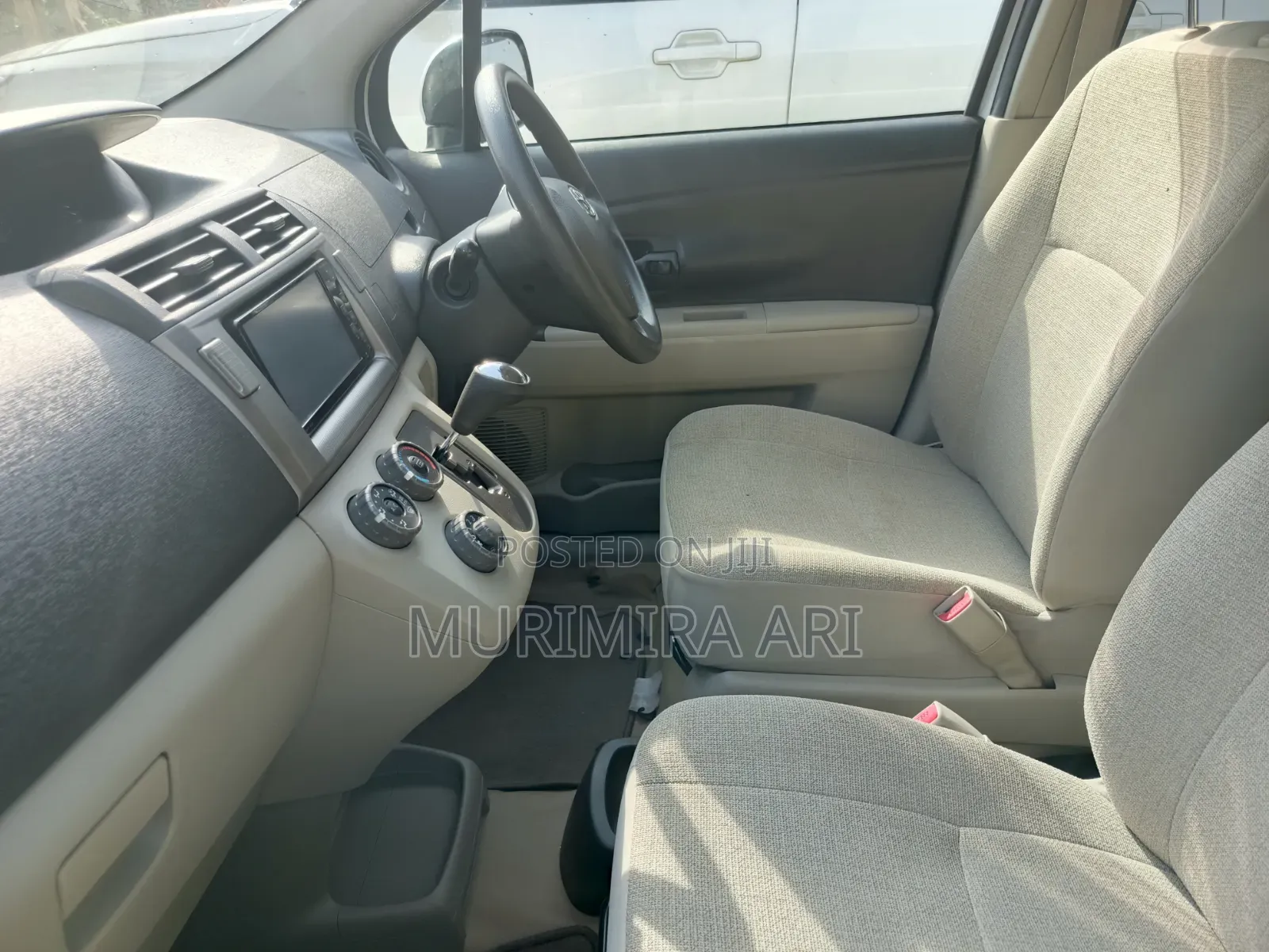 Toyota Passo Sette 2011 White