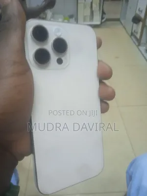 Apple iPhone 16 Pro Max 256 GB White