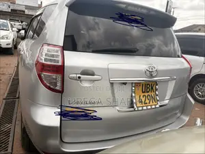 Toyota Vanguard 2010 Silver