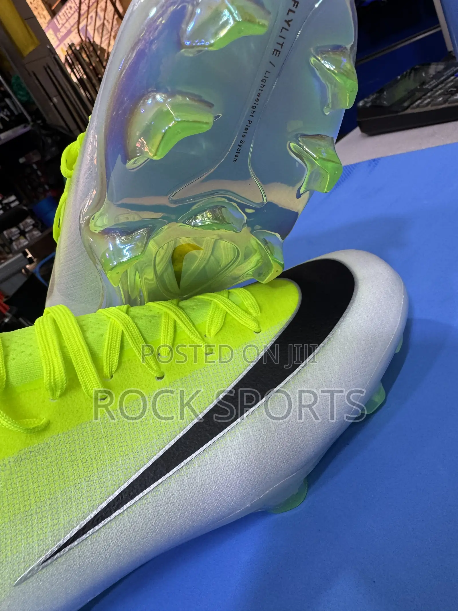 Nike Mercurial Vapor Football Shoes