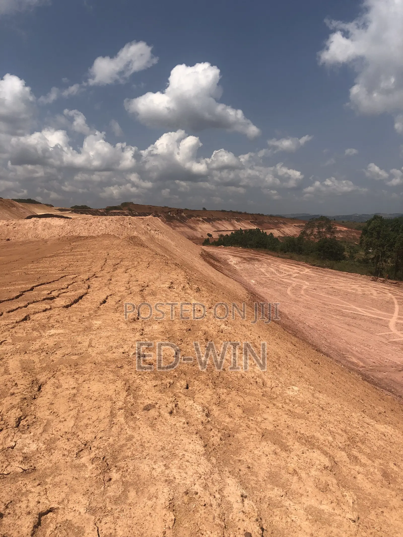 Land In Katende