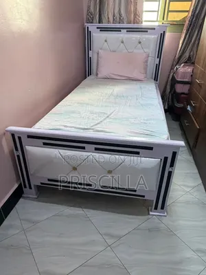 4by6 White Leather Bed
