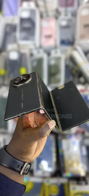 Huawei Mate XT Ultimate Design 1 TB Black