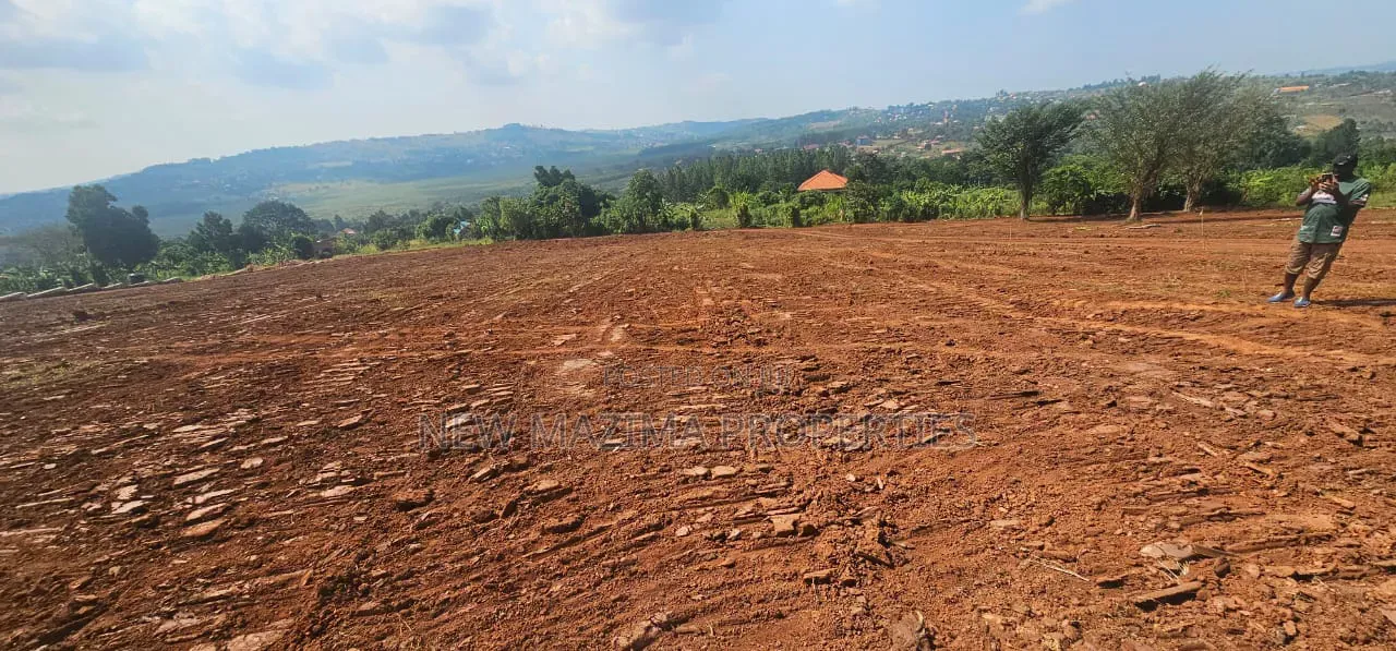 Lake View Plots With Ready Private Mile Land Title on Sale