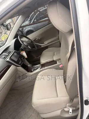 Toyota Premio 2012 White