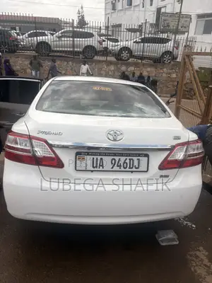 Toyota Premio 2012 White