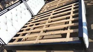 4by6 Black and White Beds