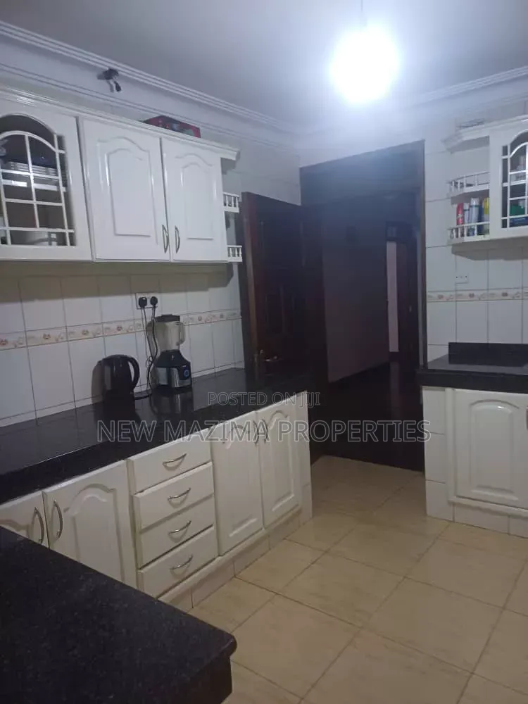 Furnished 6bdrm Maisonette in Bunga Classic, Central Division for rent