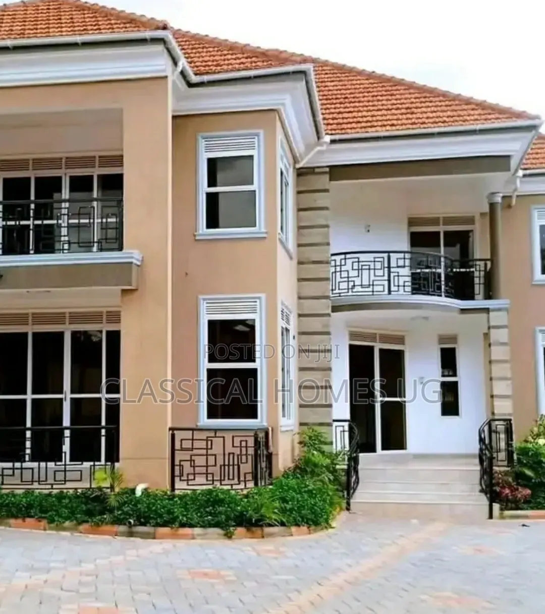 5bdrm Duplex in Muyenga, Central Division for rent