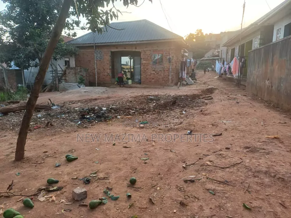 Affordable Beautiful Plot on Quicksale After Munyonyo Near Kazi Beach