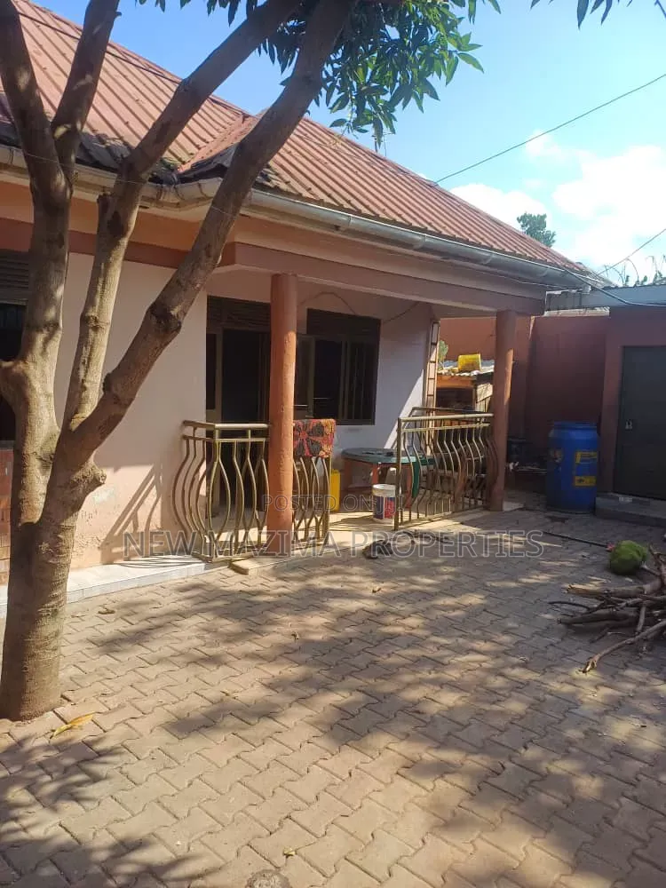 2bdrm Bungalow in Busabaala, Central Division for sale