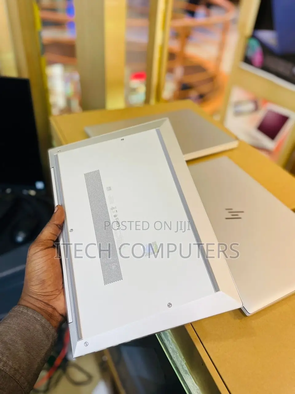 New Laptop HP EliteBook 840 G8 8GB Intel Core i5 SSD 256GB