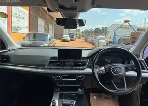 Audi Q5 2.0T Premium AWD quattro 2018 Black
