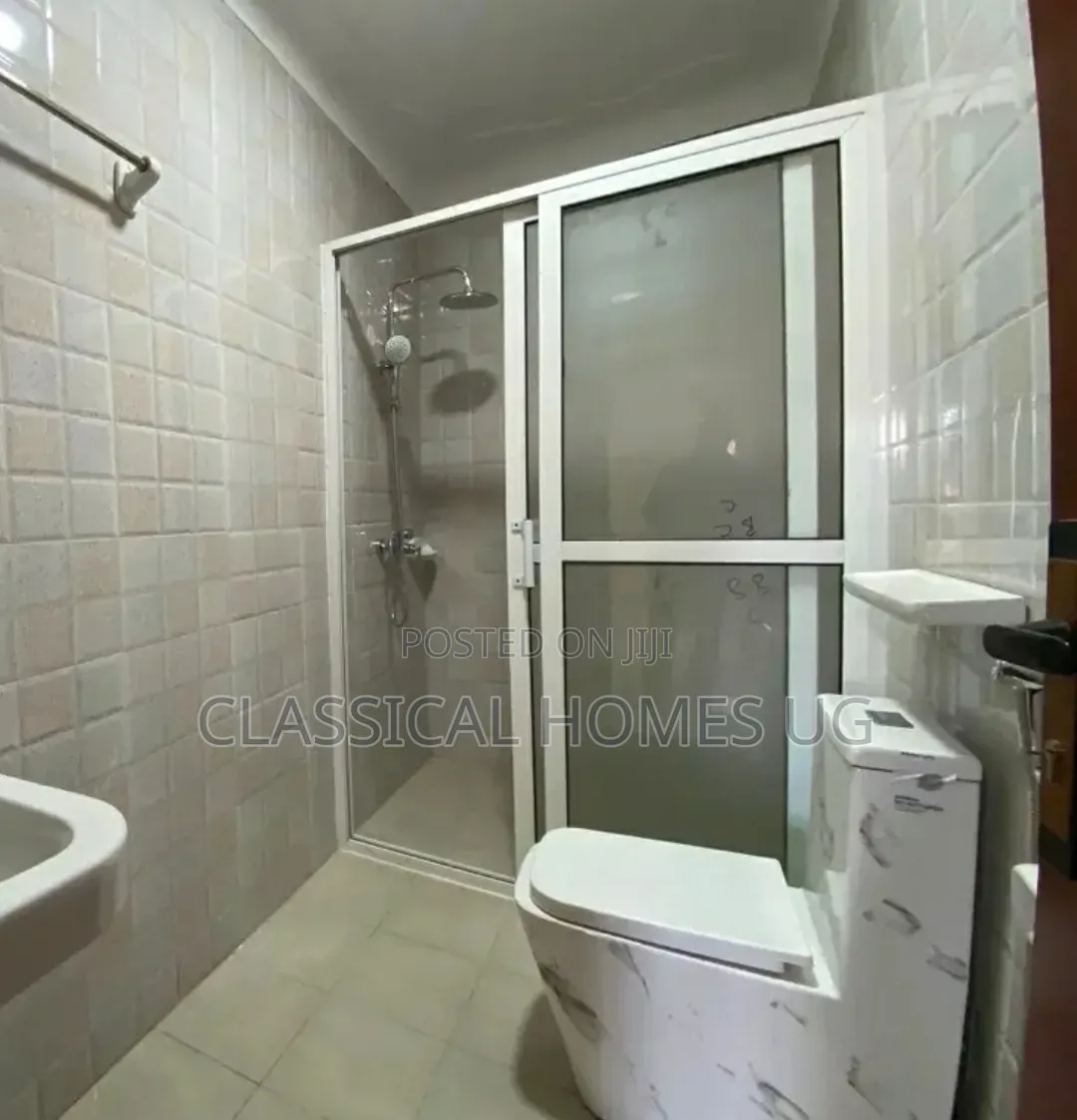 3bdrm Apartment in Munyonyo, Central Division for rent