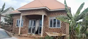 3bdrm House in Buloba Town, Central Division for sale
