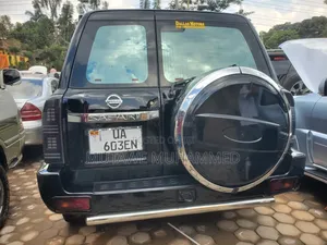 Nissan Patrol 2012 Black