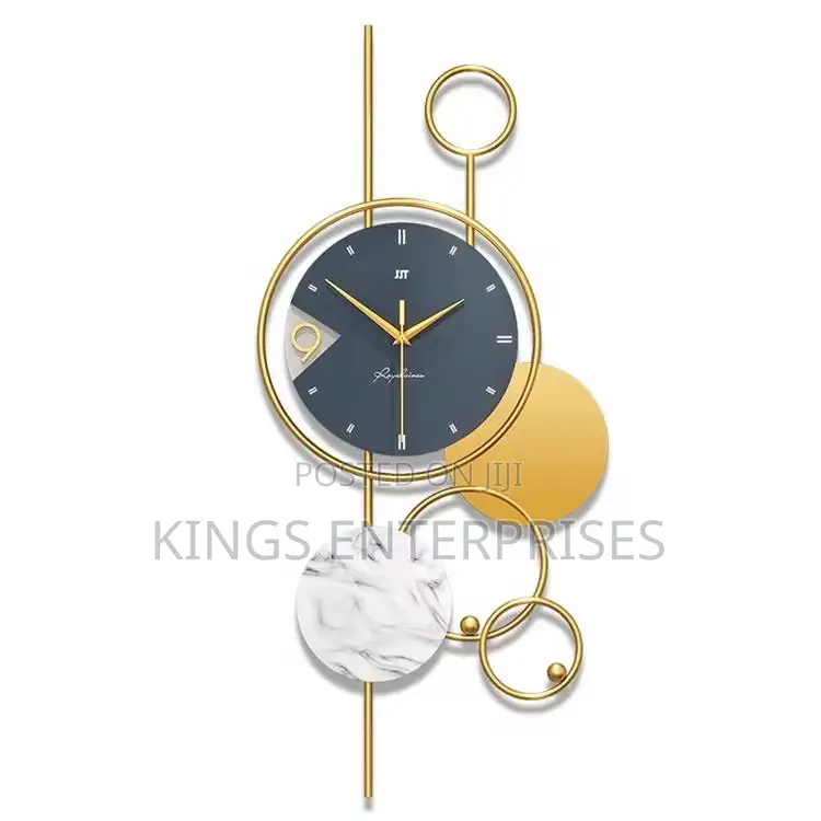 Modern Luxurious Wall Clock