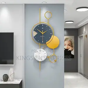 Modern Luxurious Wall Clock