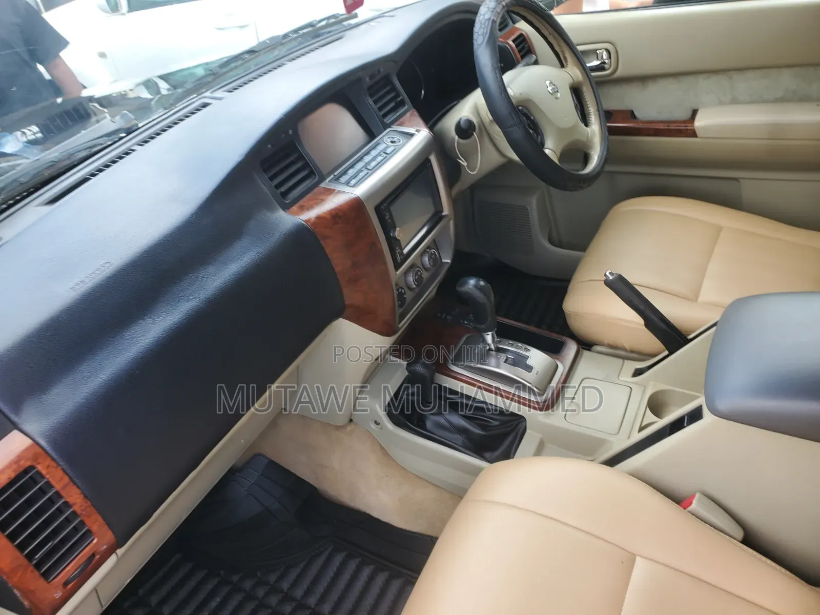 Nissan Patrol 2012 Black