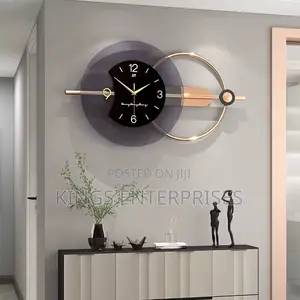 Luxurious and Modern Decorative Wall Clock