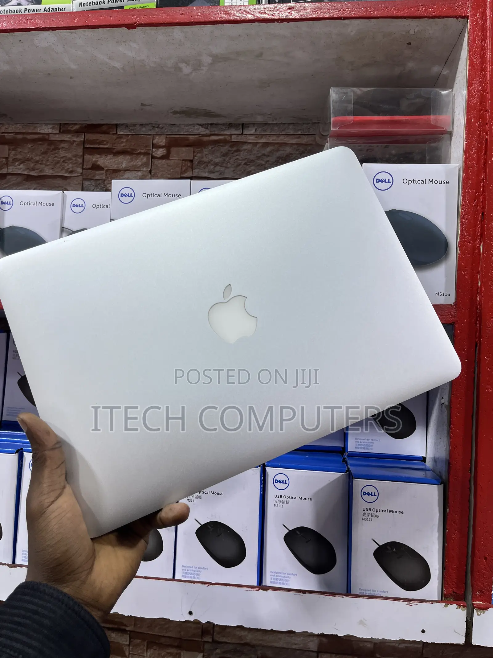 Laptop Apple MacBook Air 4GB Intel Core i5 SSD 256GB