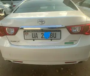 Toyota Mark X 2.5 AWD 2011 White