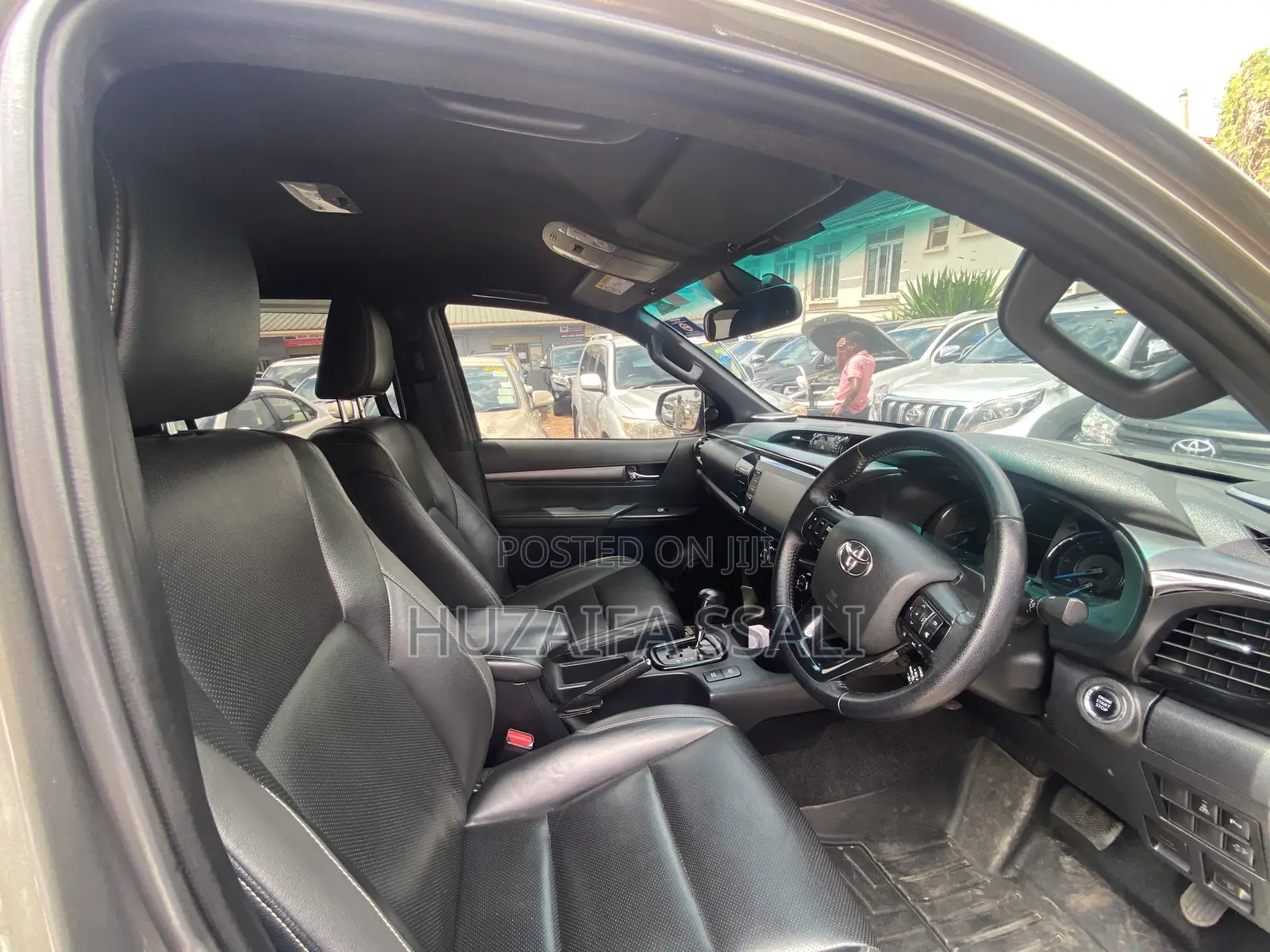 New Toyota Hilux 2024 Gray