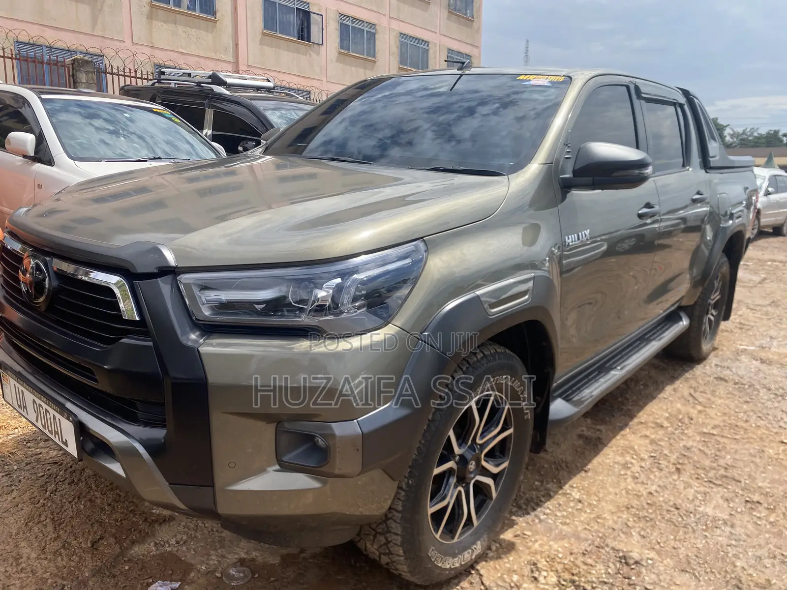 New Toyota Hilux 2024 Gray
