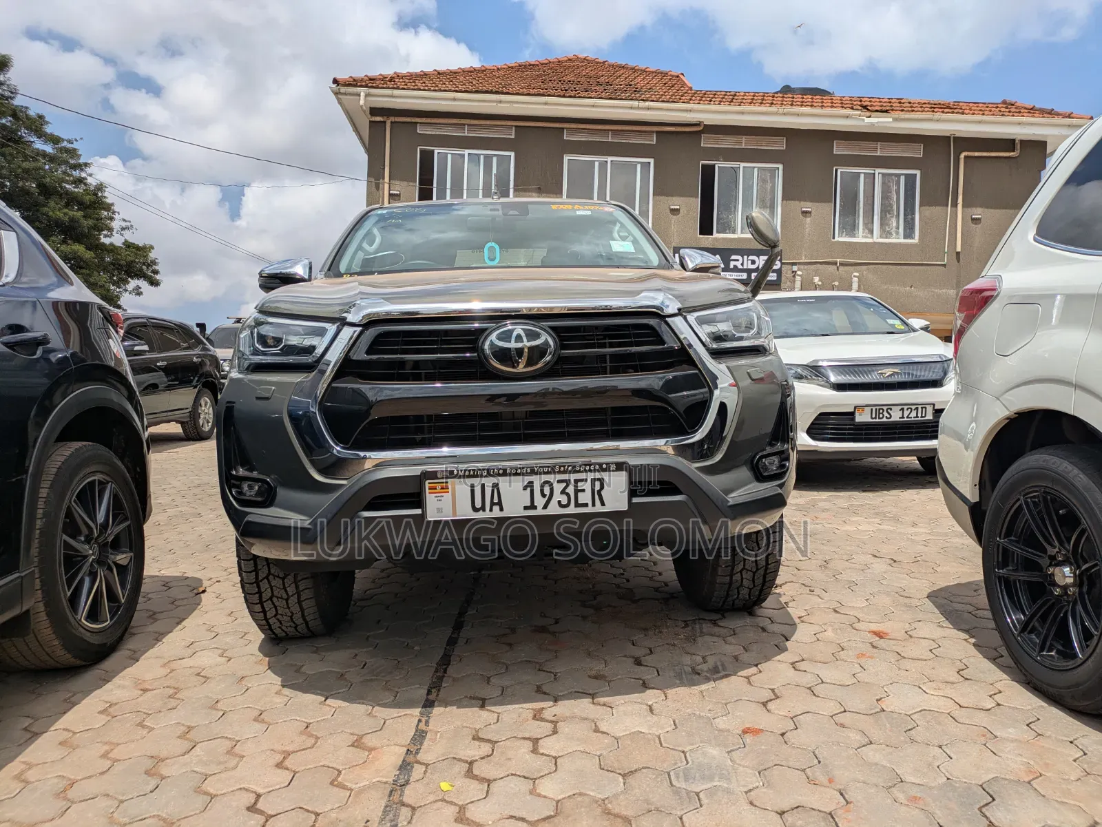 Toyota Hilux 2021 Gray