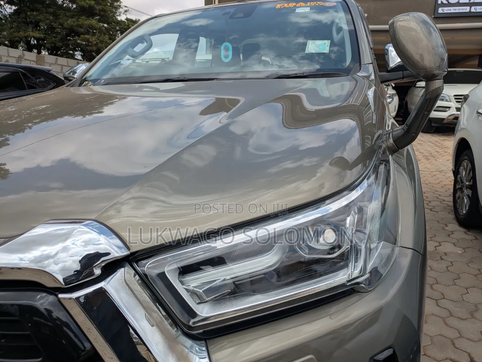 Toyota Hilux 2021 Gray