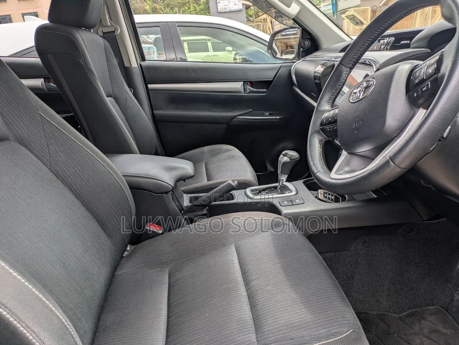 Toyota Hilux 2021 Gray