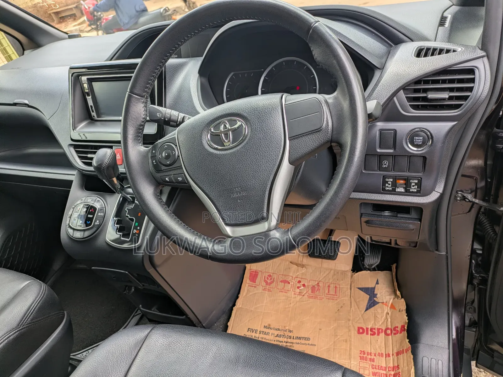 Toyota Noah 2015 Black