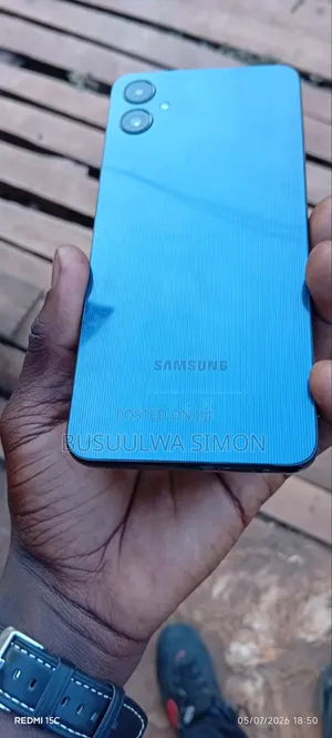 Samsung Galaxy A05 64 GB Black