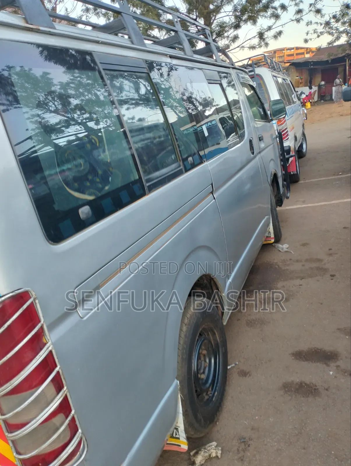 Toyota HiAce 2010 Silver