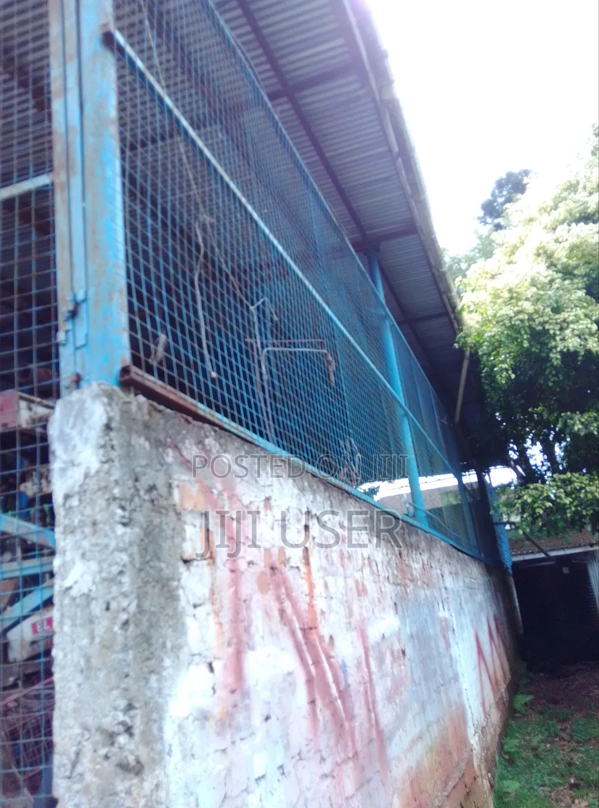 Commercial Property For Rent Garage Or Storage Space / Workshop Etc