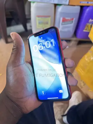 Apple iPhone 11 64 GB Red